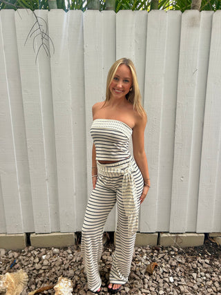 Coastal Contrast Pants